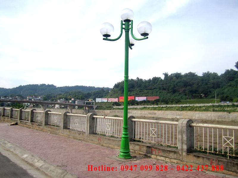 Cột đèn sân vườn De-pine
